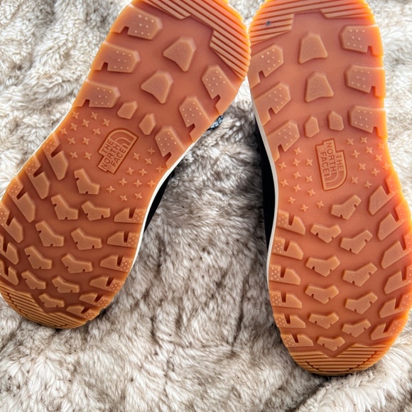 North Face hiking boots - Picture 3 of 3